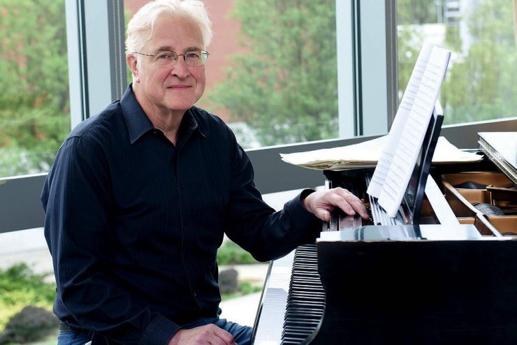 Pulitzer Prize-winning composer and ӰƬ University Professor of Music Paul Moravec
