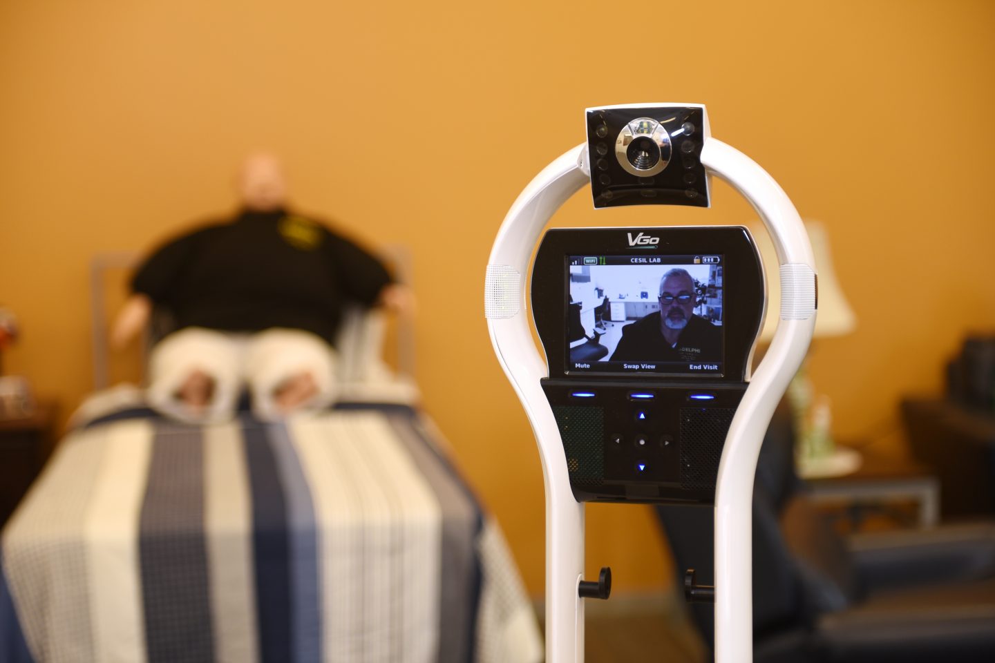 Telepresence robots like this one are used for remote monitoring in CESiL鈥檚 home-care suite as well as in the growing home healthcare field. They enhance both nursing and healthcare informatics students鈥� educational experience.